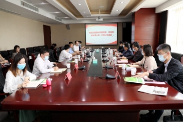 嘉興市委常委、統(tǒng)戰(zhàn)部部長李小平一行蒞臨景興紙業(yè)調(diào)研指導